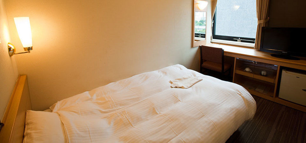 Harmonie Cinq Hotel Kitakyushu Bagian luar foto
