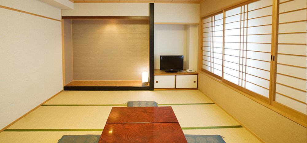 Harmonie Cinq Hotel Kitakyushu Bagian luar foto